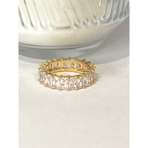 Unbranded Jewelry - Gold Cubic Zirconia Eternity Ring Size 7 NWOT